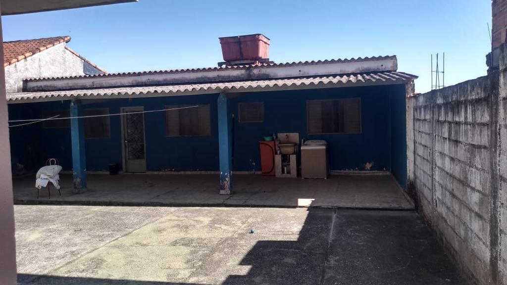 Casa com edícula em biritiba mirim
