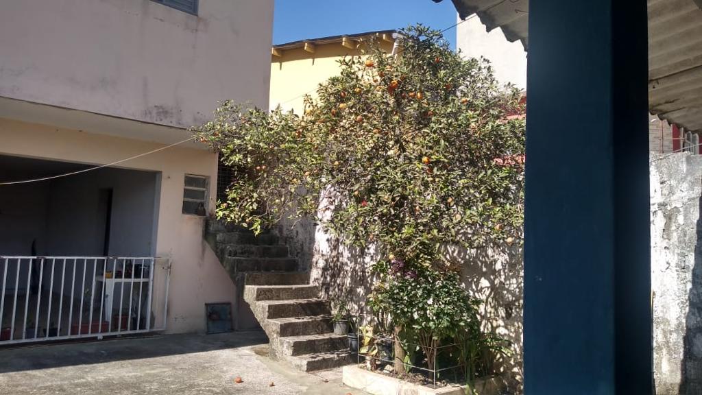 Casa com edícula em biritiba mirim