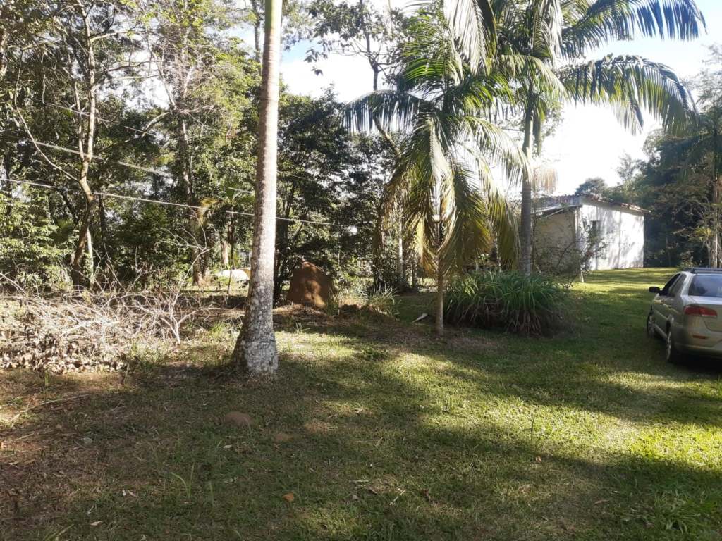 SÍtio de 20.000 m² com nascente
