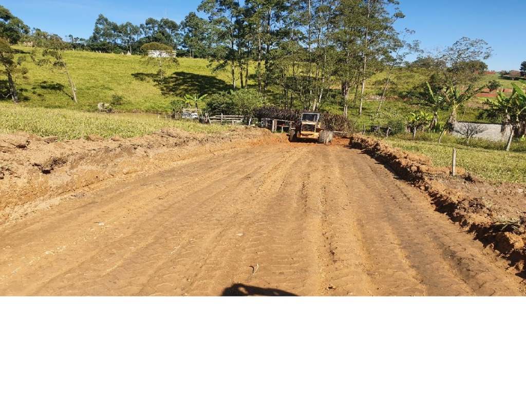 Terreno 4000 m² ao lado da rodovia, apenas 369 mil