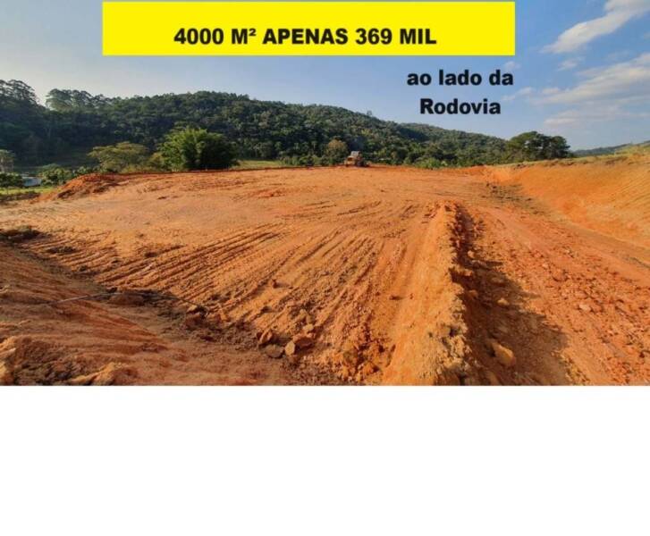 Terreno 4000 m² ao lado da rodovia, apenas 369 mil