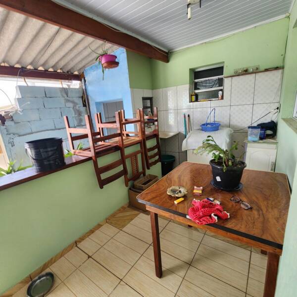 Belíssimo sobrado com terreno de 250 m² apenas 430 mil