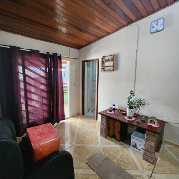 Belíssimo sobrado com terreno de 250 m² apenas 430 mil