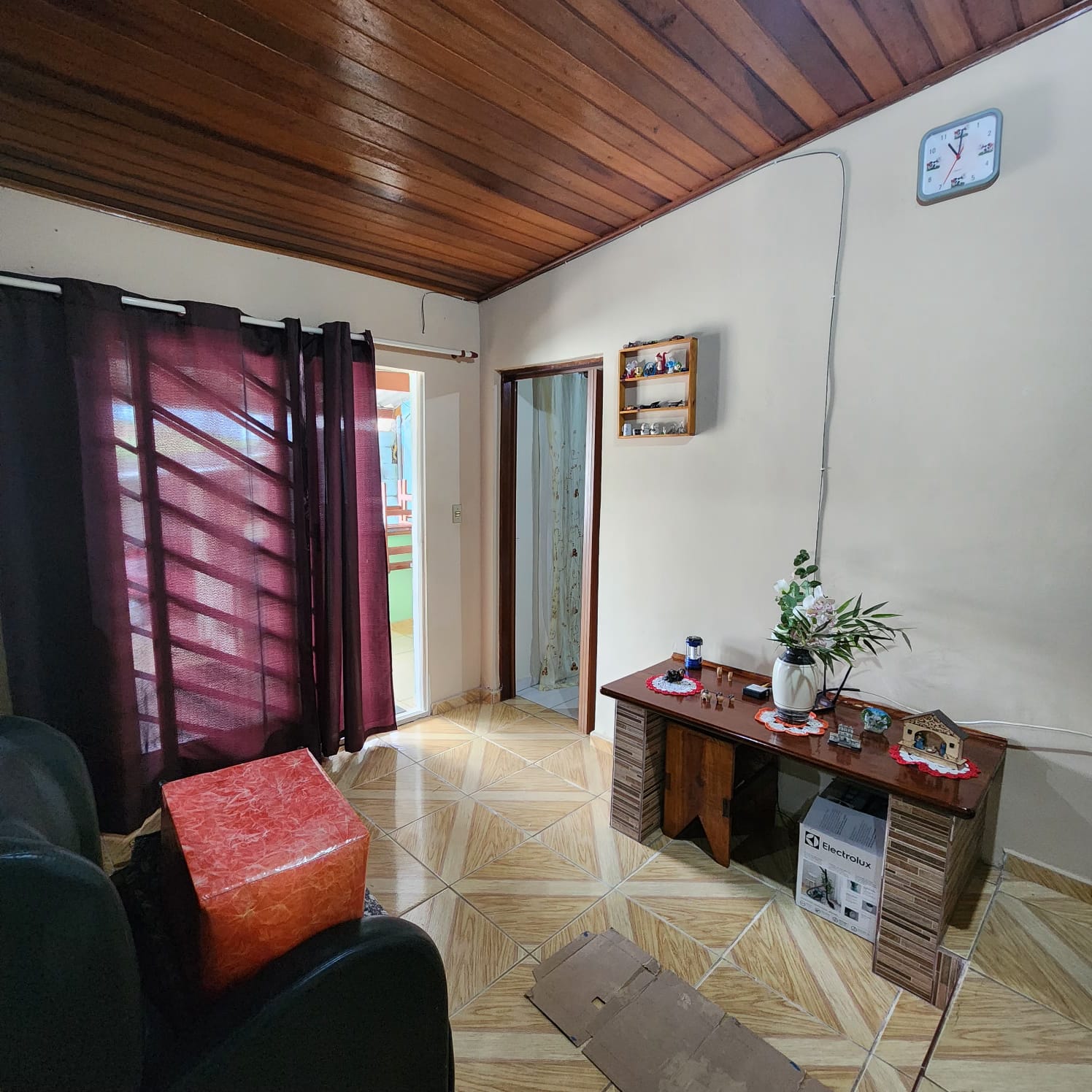 Belíssimo sobrado com terreno de 250 m² apenas 430 mil