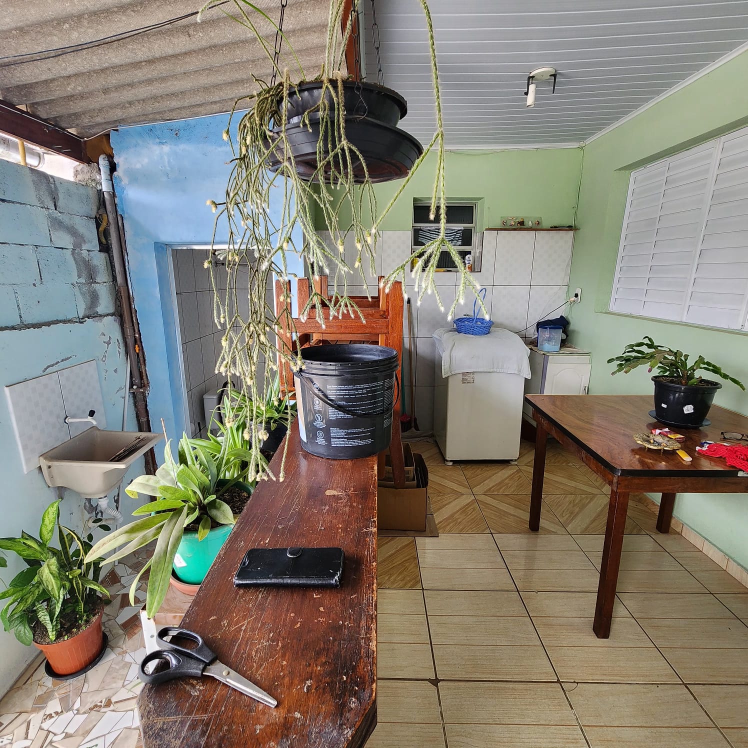 Belíssimo sobrado com terreno de 250 m² apenas 430 mil