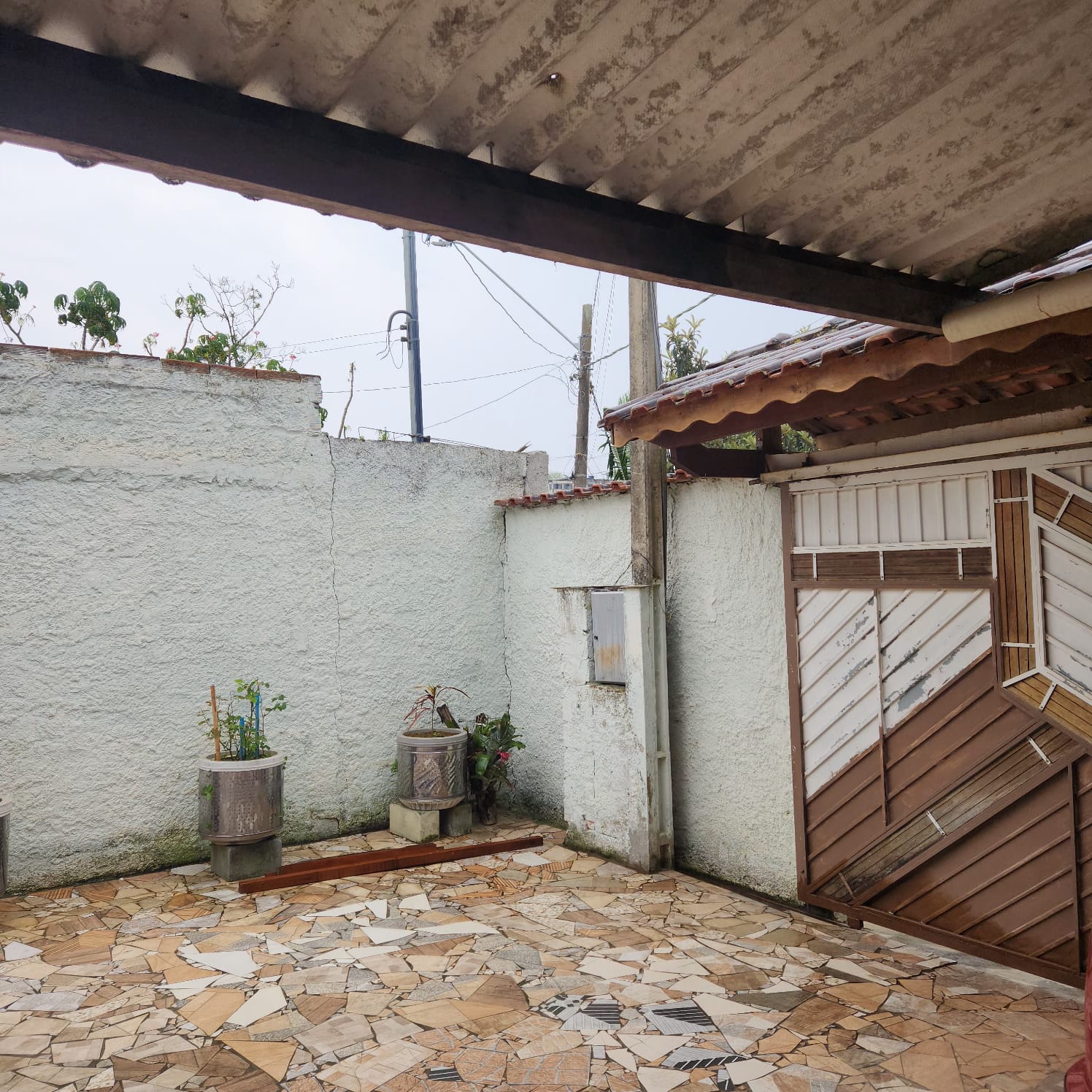 Belíssimo sobrado com terreno de 250 m² apenas 430 mil