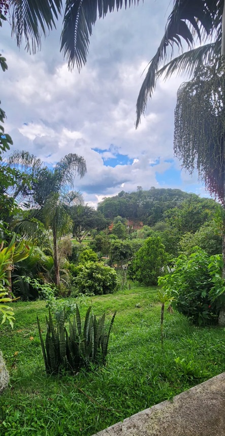 Chácara em salesópolis - r$ 520.000,00