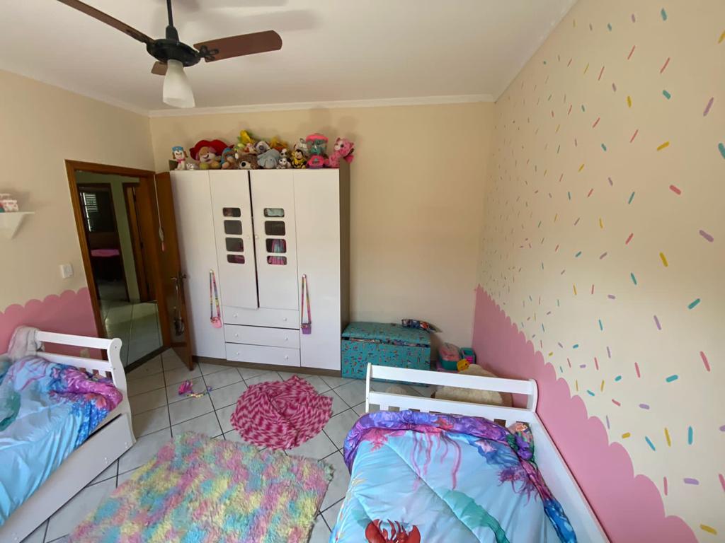 Belíssima casa em brás cubas - mogi das cruzes