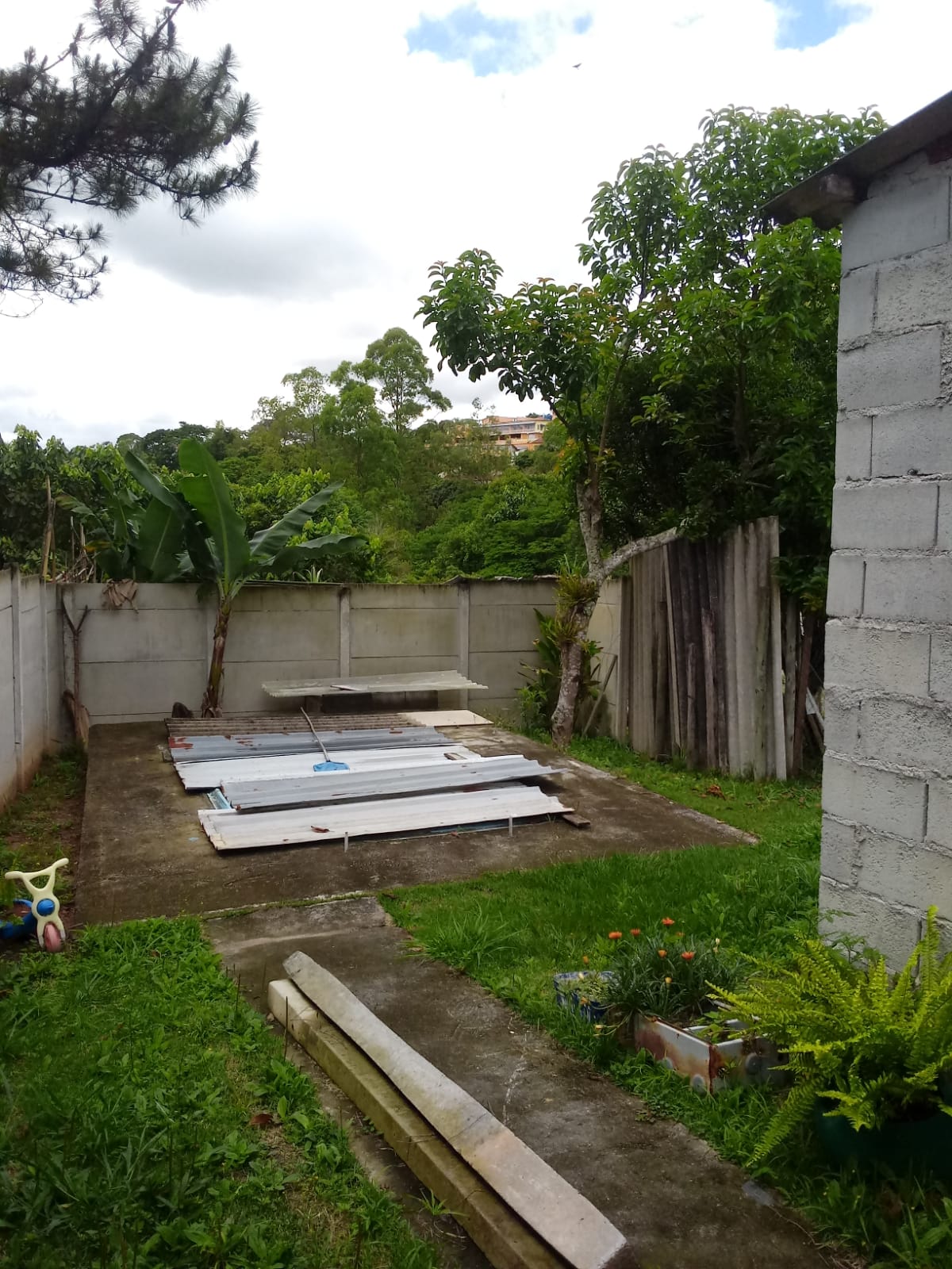 ChÁcara de 2.000 m² para morar ou investir