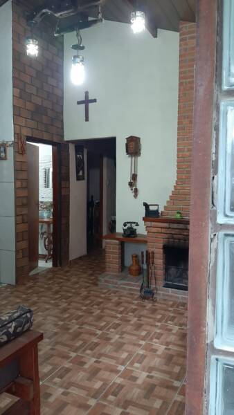 Vende-se chácara estilo rústico em biritiba mirim, 1000 m² apenas 600 mil