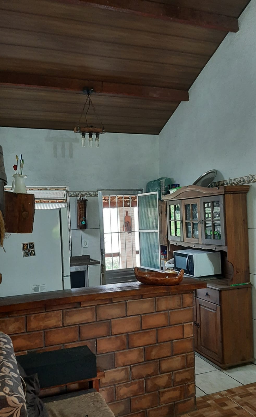 Vende-se chácara estilo rústico em biritiba mirim, 1000 m² apenas 600 mil