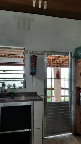 Vende-se chácara estilo rústico em biritiba mirim, 1000 m² apenas 600 mil