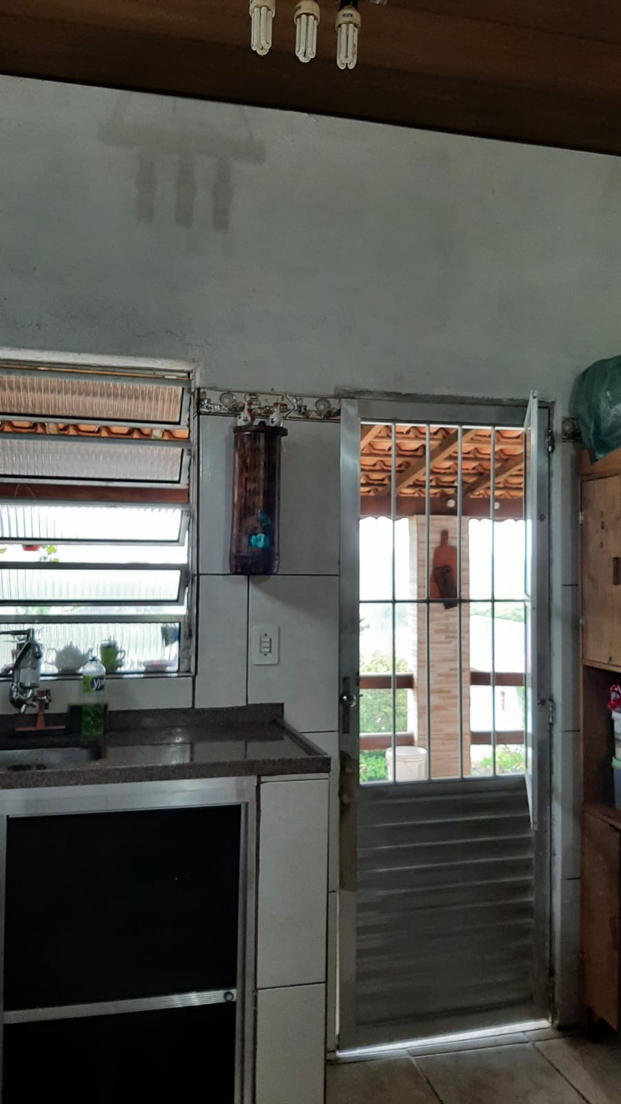Vende-se chácara estilo rústico em biritiba mirim, 1000 m² apenas 600 mil