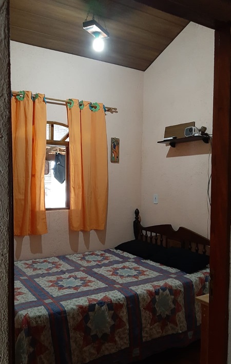 Vende-se chácara estilo rústico em biritiba mirim, 1000 m² apenas 600 mil