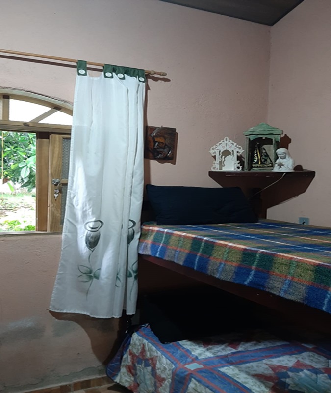 Vende-se chácara estilo rústico em biritiba mirim, 1000 m² apenas 600 mil