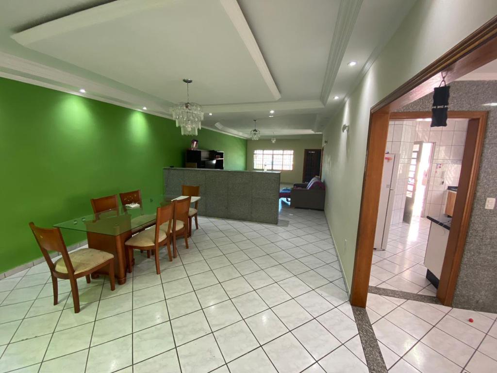Belíssima casa em brás cubas - mogi das cruzes