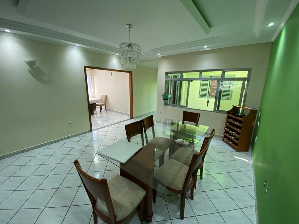 Belíssima casa em brás cubas - mogi das cruzes