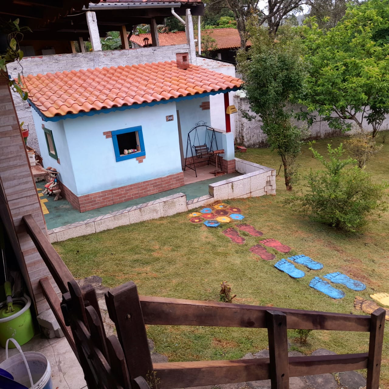 Vende-se chácara estilo rústico em biritiba mirim, 1000 m² apenas 600 mil