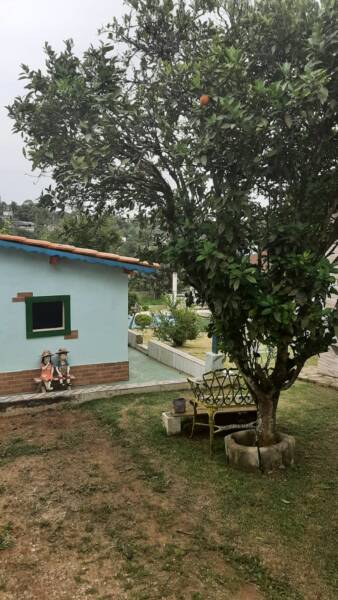 Vende-se chácara estilo rústico em biritiba mirim, 1000 m² apenas 600 mil