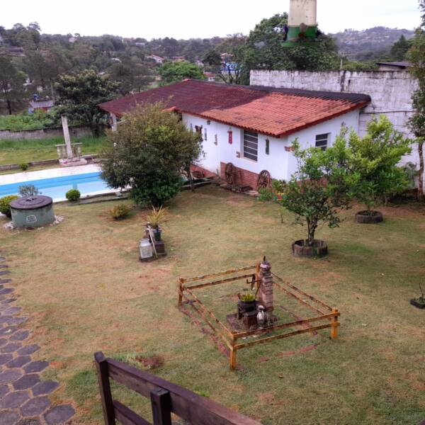Vende-se chácara estilo rústico em biritiba mirim, 1000 m² apenas 600 mil