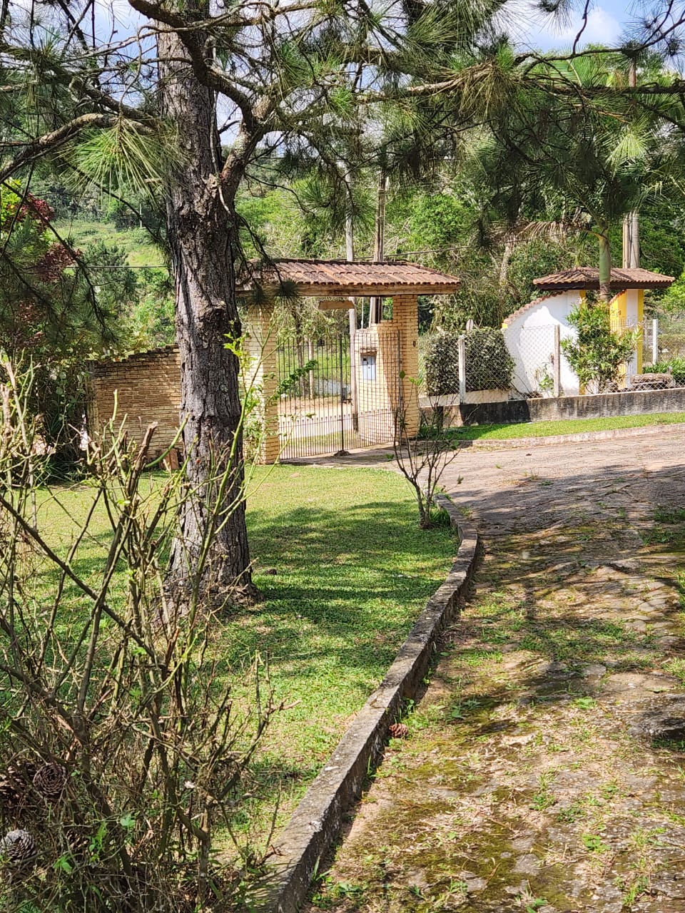 Chácara maravilhosa em biritiba mirim - oportunidade para morar ou investir!
