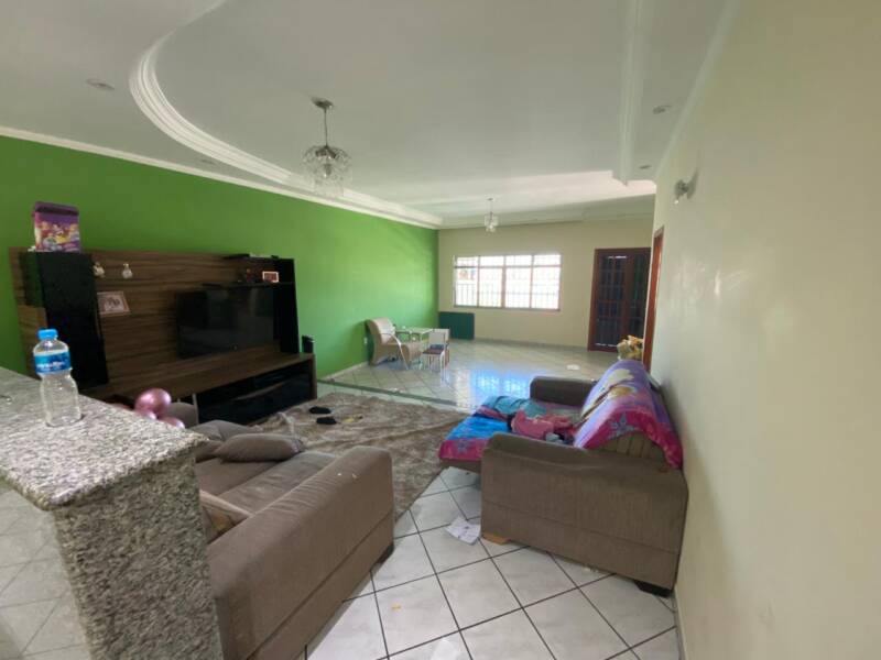 Belíssima casa em brás cubas - mogi das cruzes