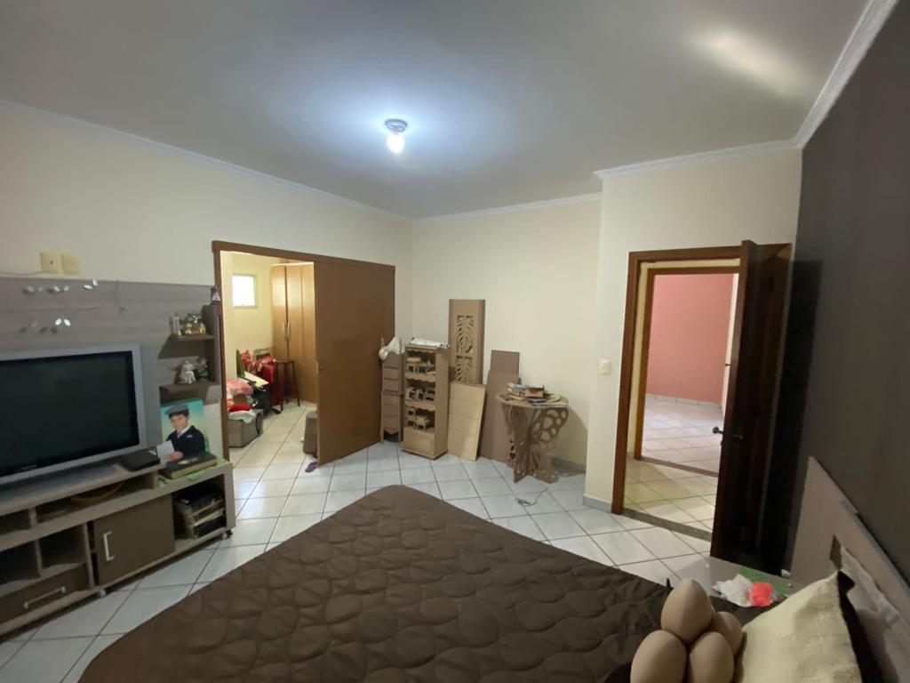 Belíssima casa em brás cubas - mogi das cruzes