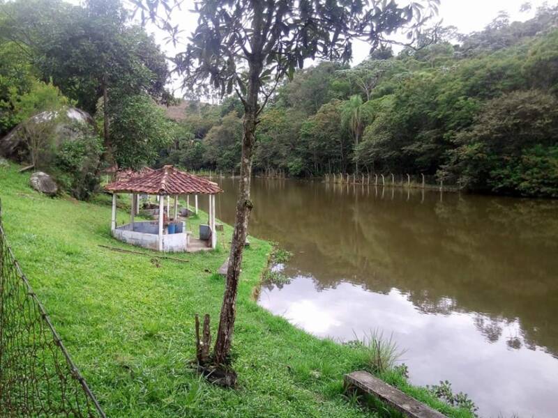 Sítio pesqueiro próximo à mata nativa - 3,5 alqueire