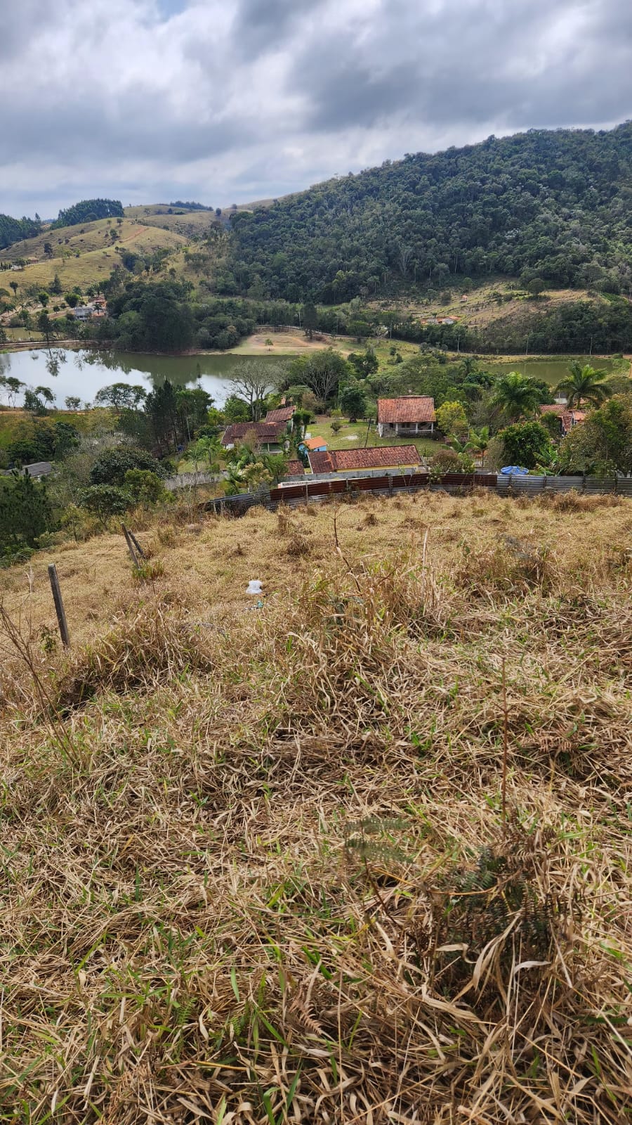 🏞️ magnÍfico terreno entre montanhas verdes – 2.000 m² com vista para lagos! 🌄