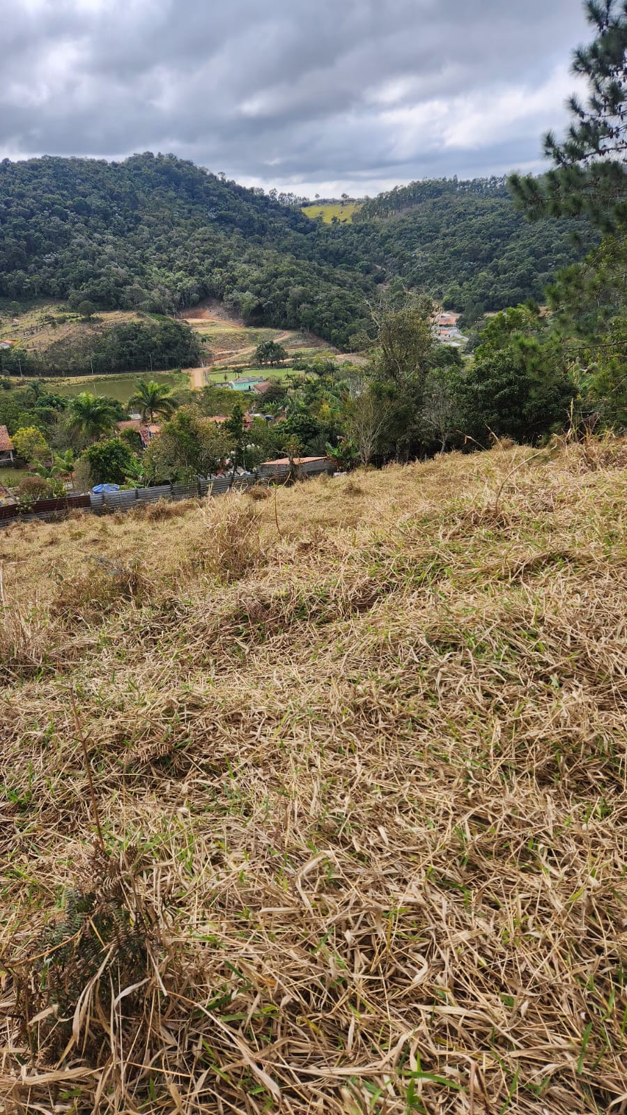 🏞️ magnÍfico terreno entre montanhas verdes – 2.000 m² com vista para lagos! 🌄