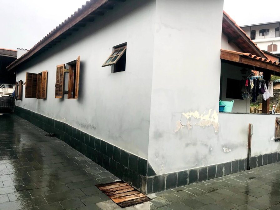 Casa à venda centro de salesópolis r$ 500.000,00