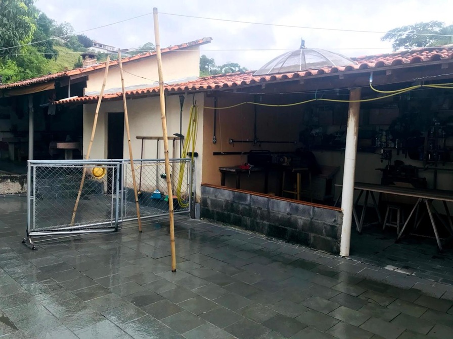 Casa à venda centro de salesópolis r$ 500.000,00
