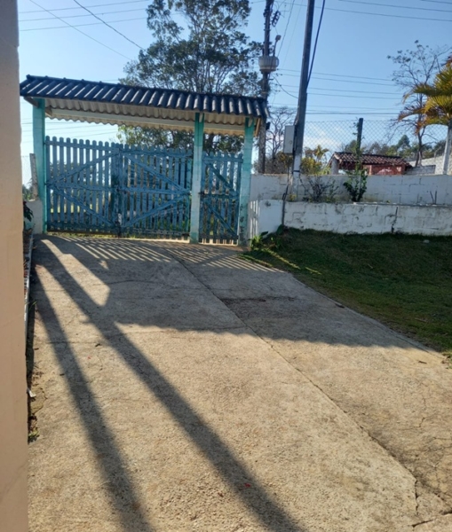 ChÁcara completa À venda pronta para morar em biritiba mirim