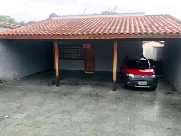 Casa à venda centro de salesópolis com 3 dormitórios garagem 3 carros e área de churrasqueira