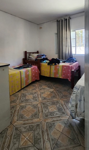 Chácara pé no asfalto biritiba mirim 6 dormitórios apenas 430 mil