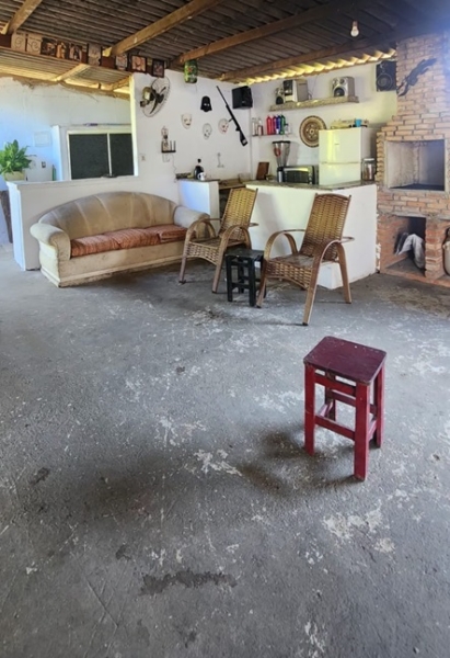 Chácara pé no asfalto biritiba mirim 6 dormitórios apenas 430 mil