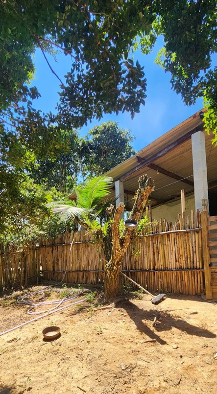 Chácara pé no asfalto biritiba mirim 6 dormitórios apenas 430 mil