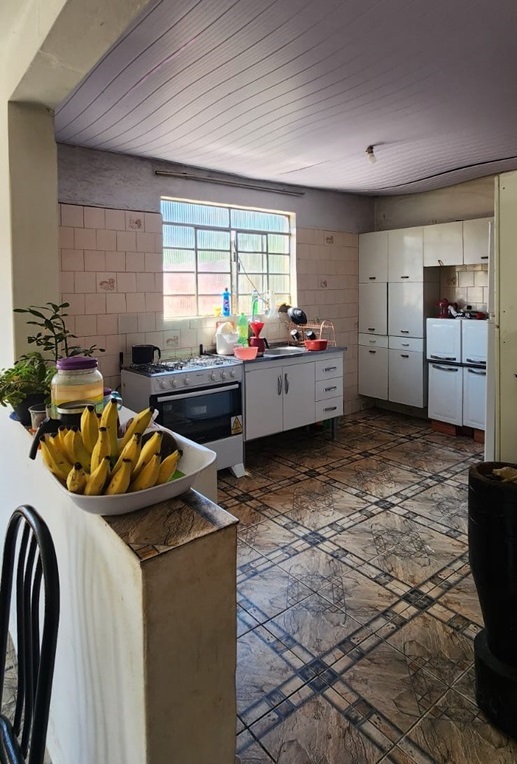 Chácara pé no asfalto biritiba mirim 6 dormitórios apenas 430 mil