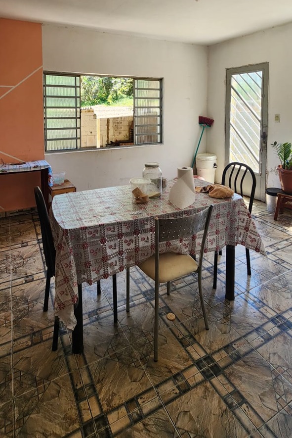 Chácara pé no asfalto biritiba mirim 6 dormitórios apenas 430 mil