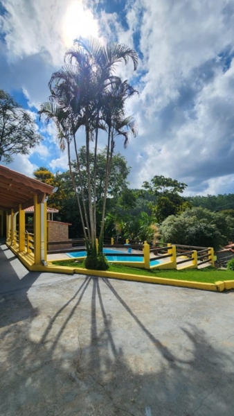 Chácara sagrada família um paraíso próximo a capital e litoral