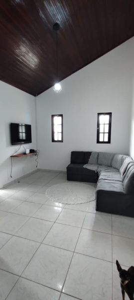 Linda chácara com piscina a apenas 3,5 km do centro