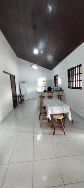 Linda chácara com piscina a apenas 3,5 km do centro