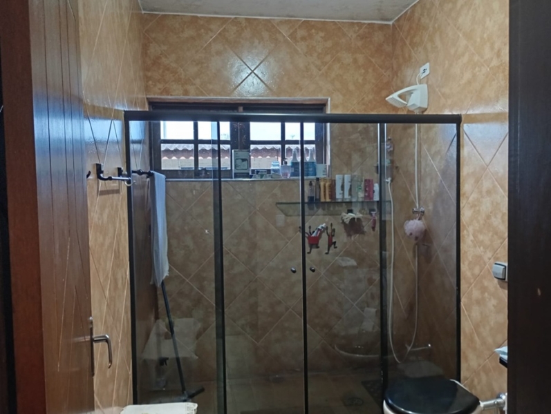 Chácara para alugar em taiaçupeba – fundo para represa