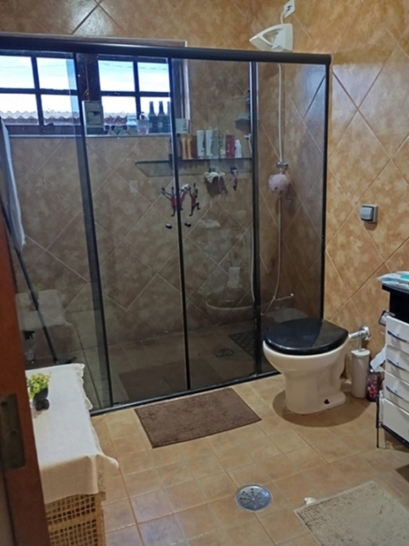 Chácara para alugar em taiaçupeba – fundo para represa