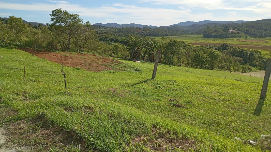 Chácara para alugar em taiaçupeba – fundo para represa