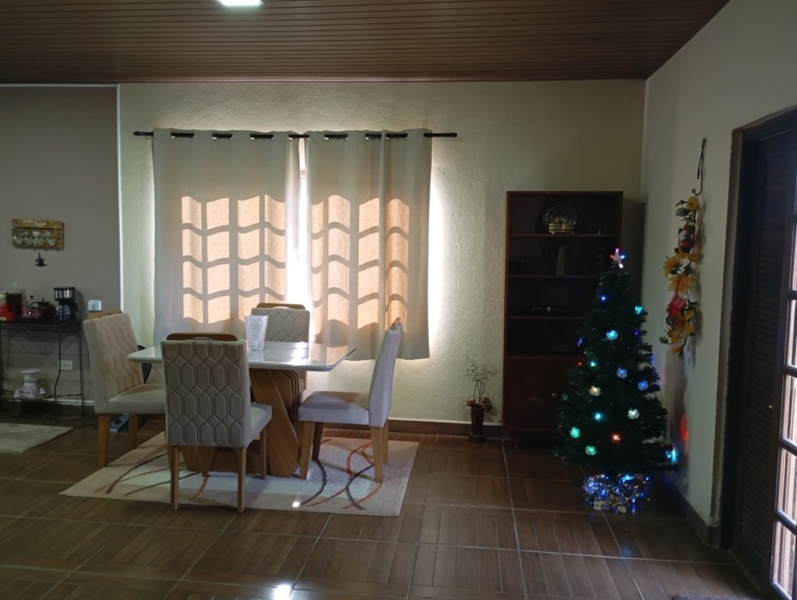 Chácara para alugar em taiaçupeba – fundo para represa