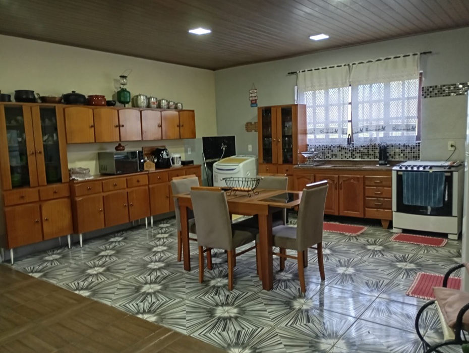 Chácara para alugar em taiaçupeba – fundo para represa