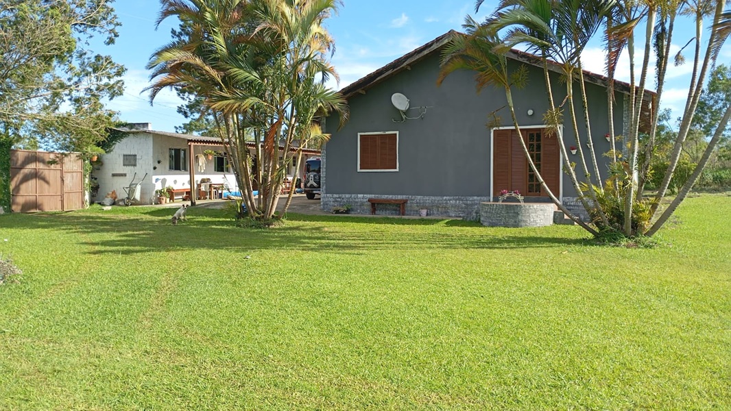 Chácara para alugar em taiaçupeba – fundo para represa