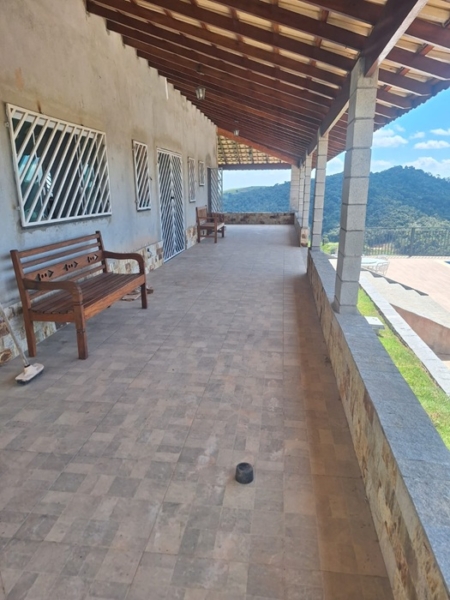 Chácara de alto padrão no bairro nirvana em biritiba mirim