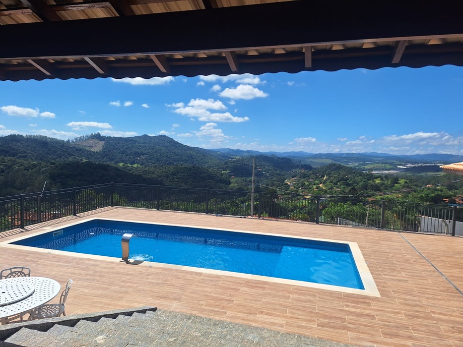 Chácara de alto padrão no bairro nirvana em biritiba mirim